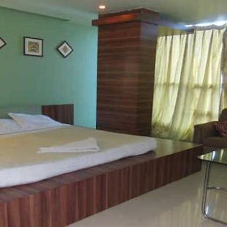 Hotel Bhubaneswari Classic Brahmapur Exterior foto