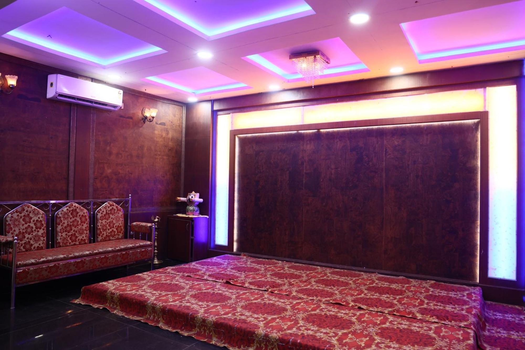 Hotel Bhubaneswari Classic Brahmapur Exterior foto