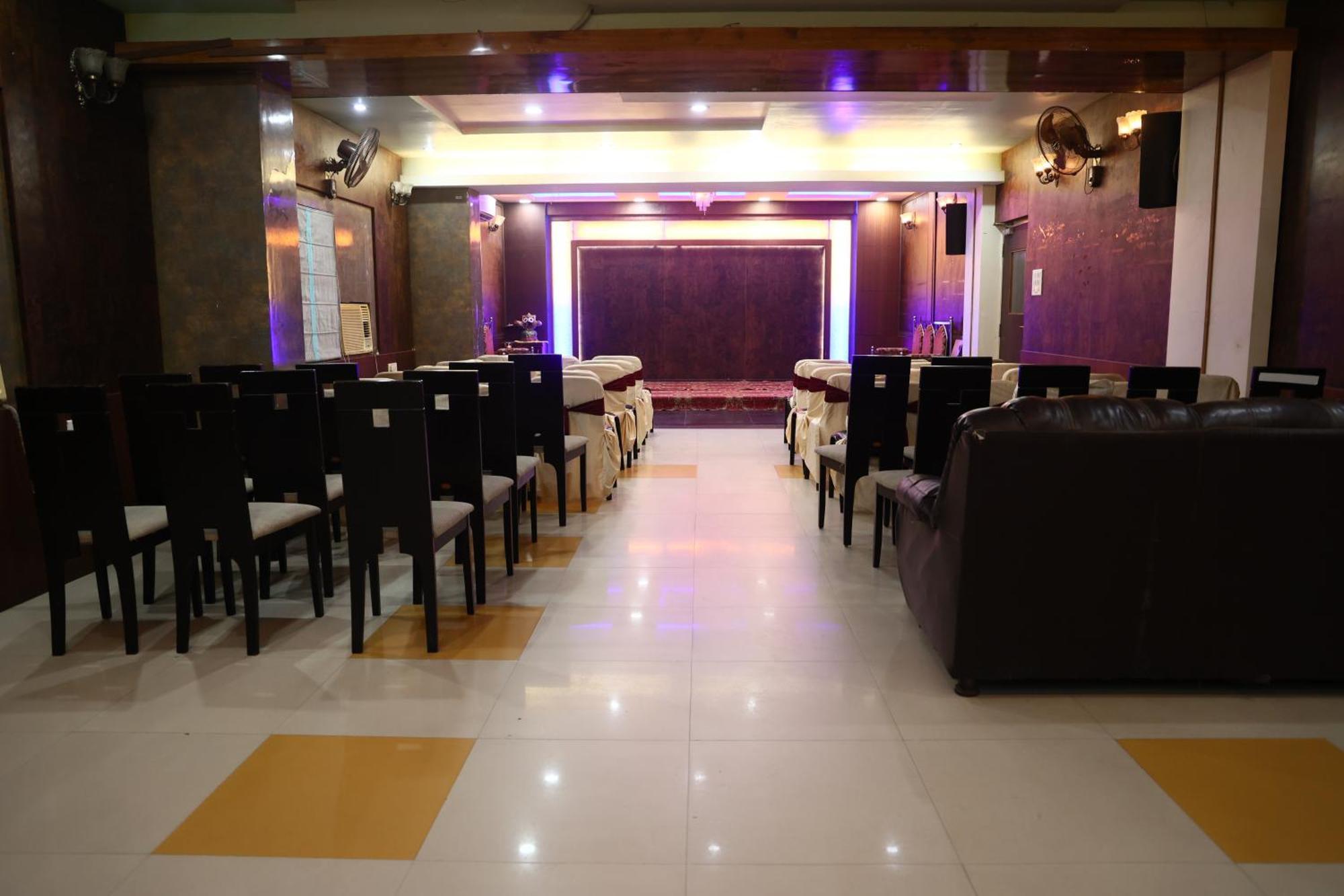 Hotel Bhubaneswari Classic Brahmapur Exterior foto