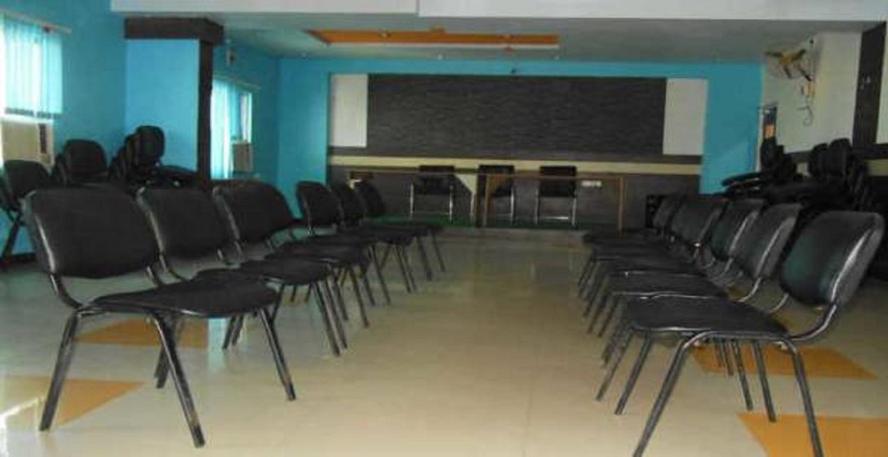 Hotel Bhubaneswari Classic Brahmapur Exterior foto